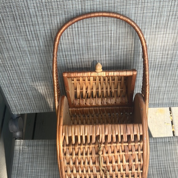 Vintage Rattan Hand Basket - Picture 2 of 7